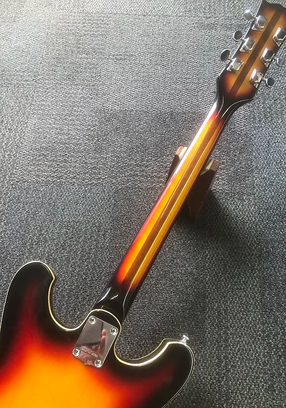 Esquire Hollowbody Univox 1960s - Sunburst