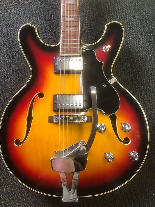 Esquire Hollowbody Univox 1960s - Sunburst